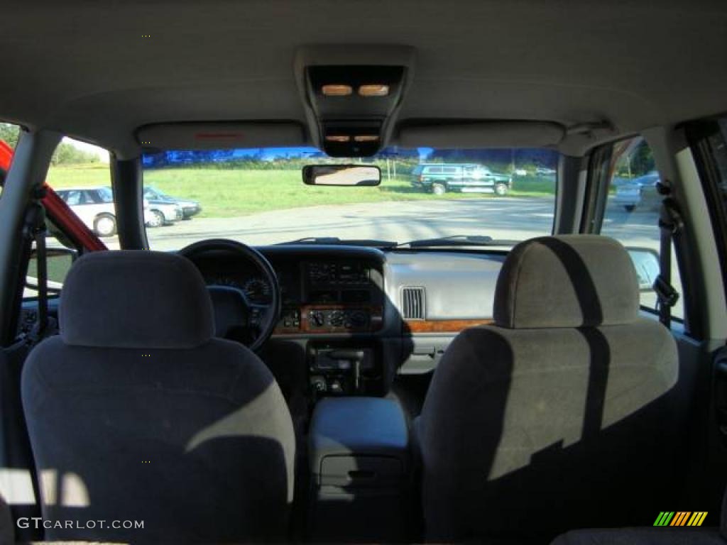 1996 Grand Cherokee Laredo 4x4 - Flame Red / Agate photo #12