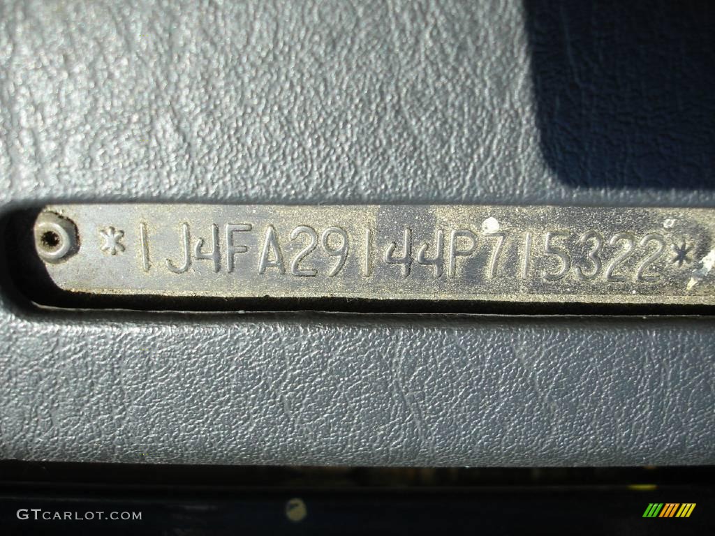 2004 Wrangler SE 4x4 - Patriot Blue Pearl / Dark Slate Gray photo #15