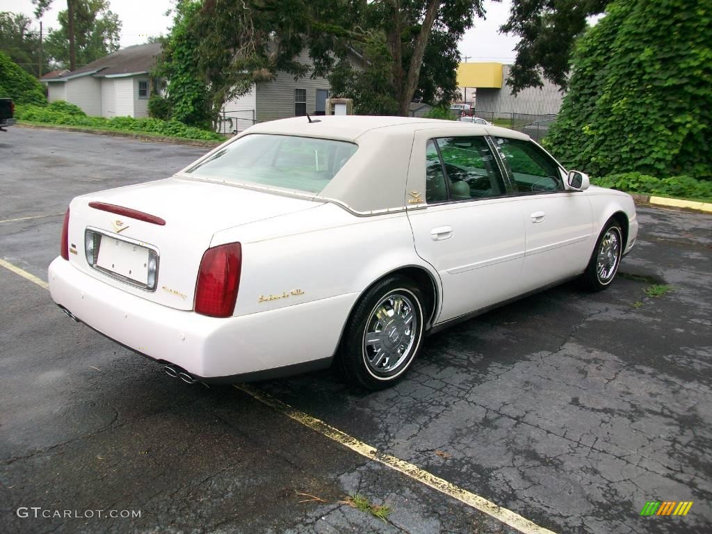 2005 DeVille Sedan - Cotillion White / Shale photo #3
