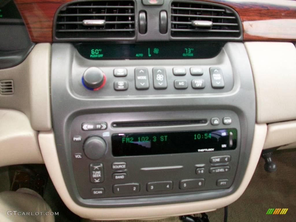 2005 DeVille Sedan - Cotillion White / Shale photo #15