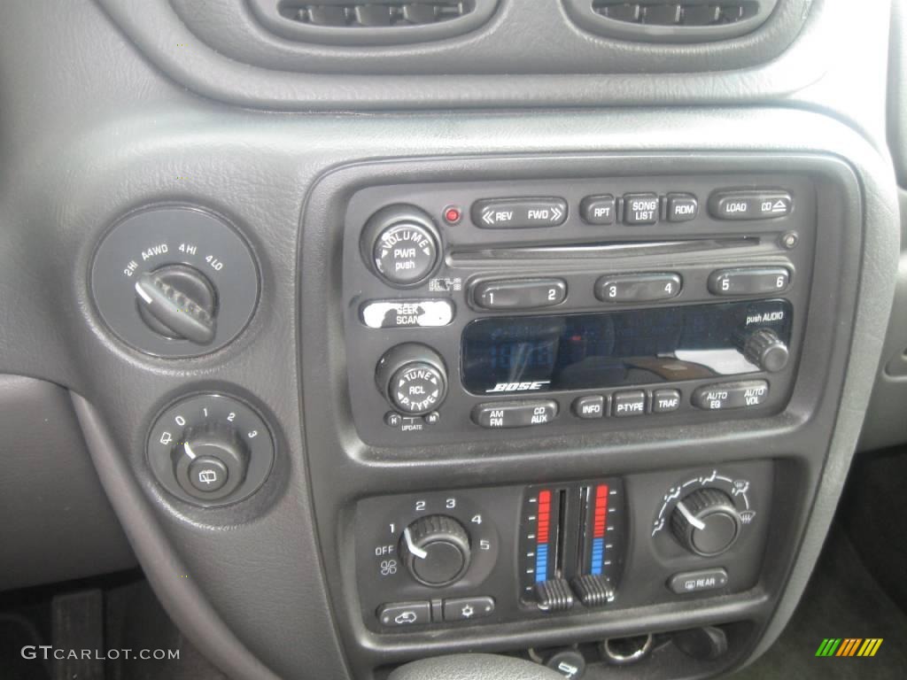 2003 TrailBlazer LT 4x4 - Dark Gray Metallic / Medium Pewter photo #10