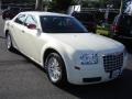 2009 Cool Vanilla White Chrysler 300   photo #2