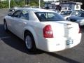 2009 Cool Vanilla White Chrysler 300   photo #5