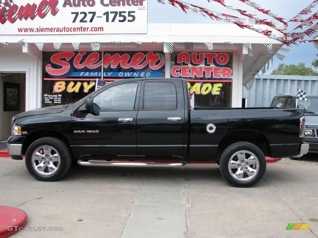 2005 Ram 1500 SLT Quad Cab 4x4 - Black / Dark Slate Gray photo #1