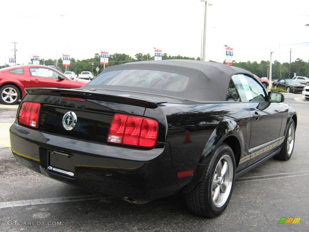 2008 Mustang V6 Premium Convertible - Black / Medium Parchment photo #3