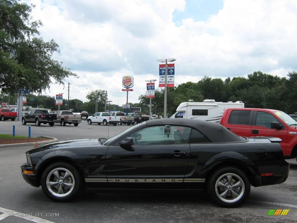2008 Mustang V6 Premium Convertible - Black / Medium Parchment photo #6