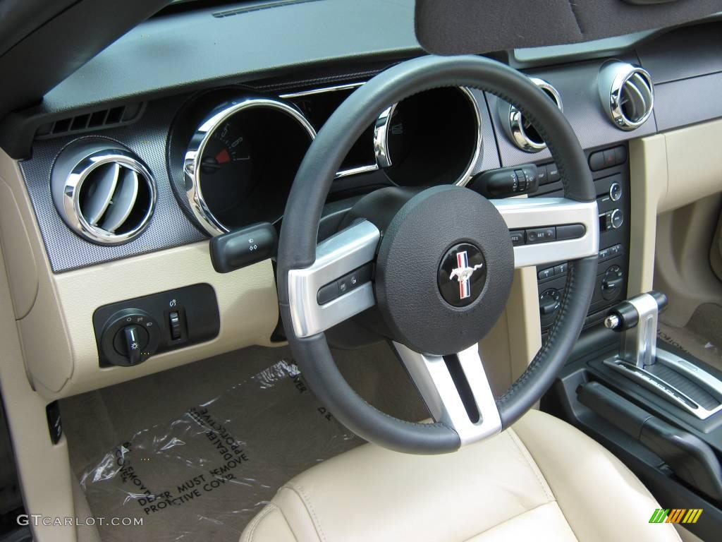 2008 Mustang V6 Premium Convertible - Black / Medium Parchment photo #18