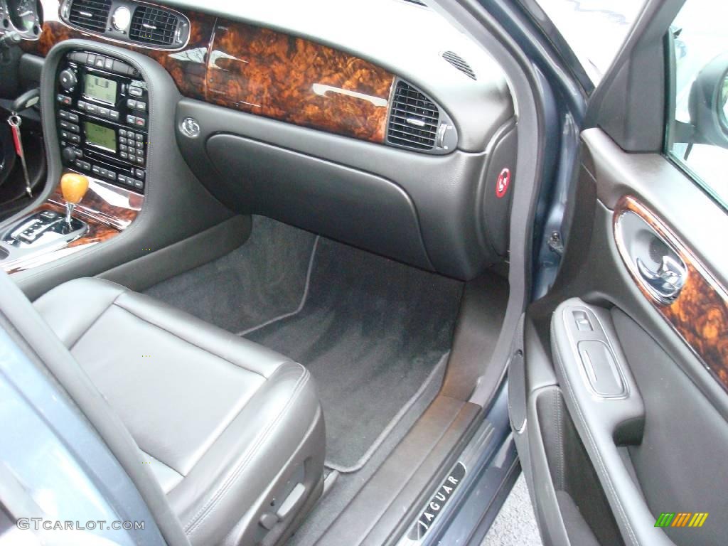 2004 XJ XJ8 - Dark Blue Grey Pearl Metallic / Charcoal photo #15