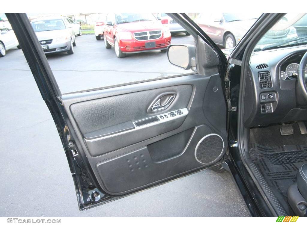 2006 Mariner Premier 4WD - Black / Black photo #12