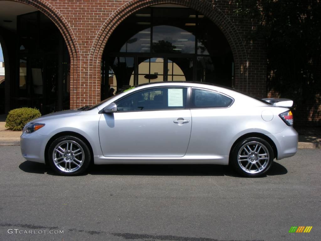 2007 Classic Silver Metallic Scion tC 17266180 Photo 17 GTCarLot
