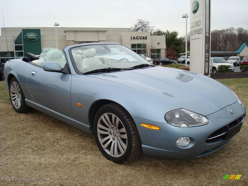 2006 XK XK8 Convertible - Frost Blue Metallic / Ivory photo #4
