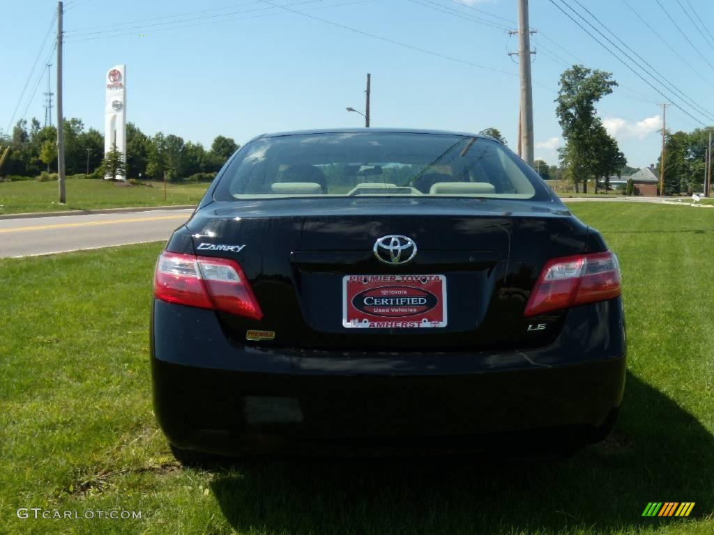 2007 Camry LE - Black / Bisque photo #4