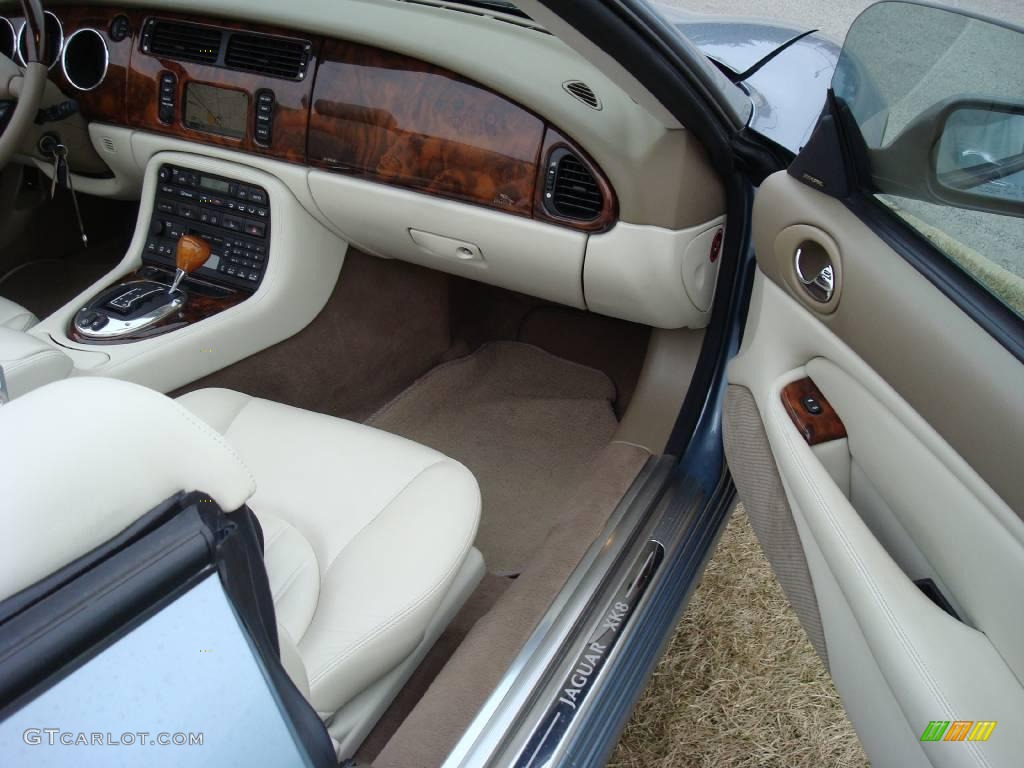 2006 XK XK8 Convertible - Frost Blue Metallic / Ivory photo #14