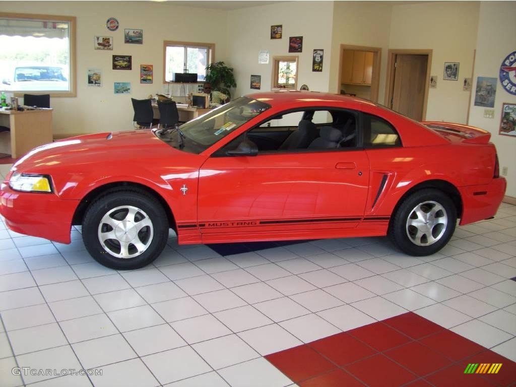 2000 Mustang V6 Coupe - Performance Red / Dark Charcoal photo #2