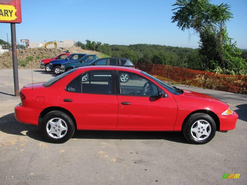 2001 Cavalier Sedan - Bright Red / Graphite photo #2