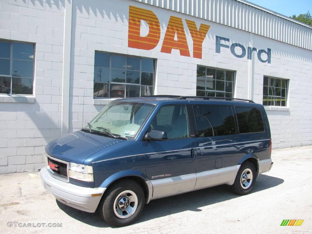 2000 Safari SLE AWD - Cadet Blue Metallic / Pewter photo #1