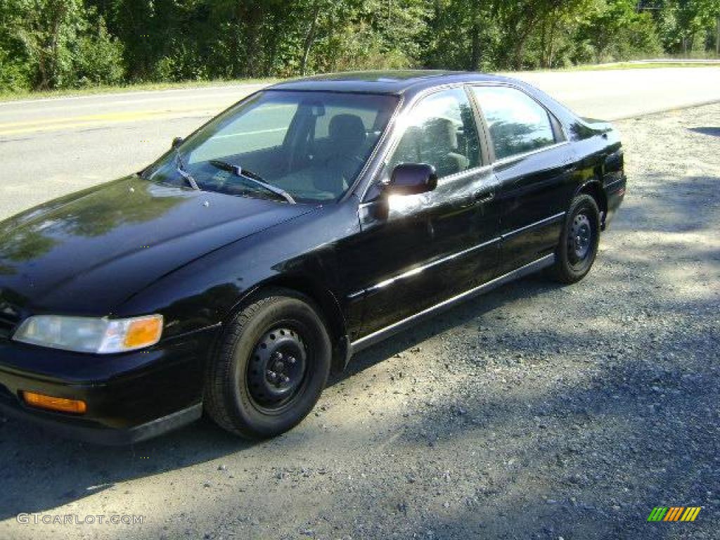 1995 Accord EX Sedan - Granada Black Pearl / Gray photo #19
