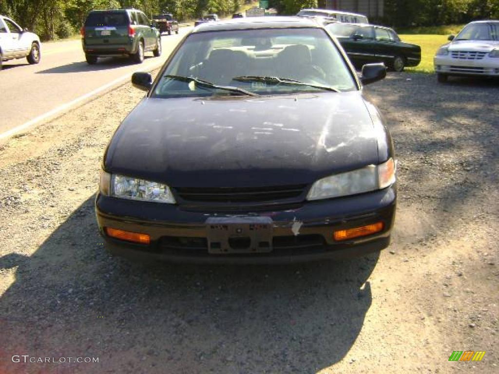 1995 Accord EX Sedan - Granada Black Pearl / Gray photo #49