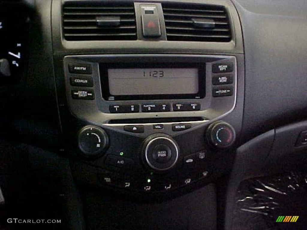 2006 Accord LX Sedan - Royal Blue Pearl / Gray photo #19