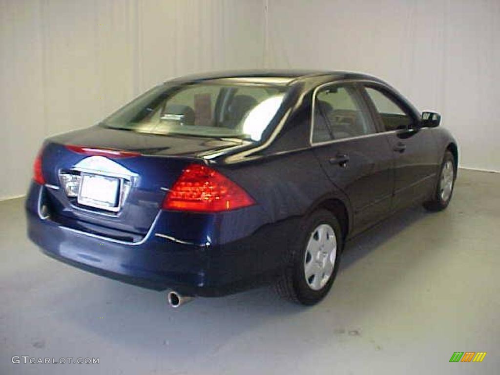 2006 Accord LX Sedan - Royal Blue Pearl / Gray photo #26