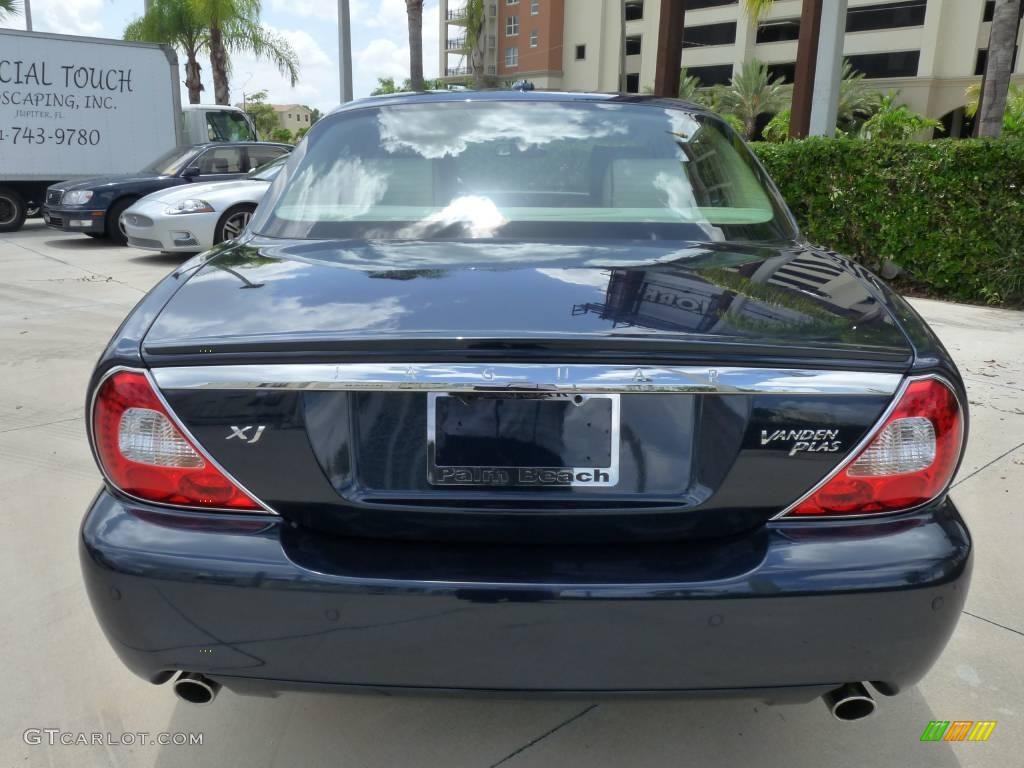 2009 XJ Vanden Plas - Indigo Blue / Barley/Mocha photo #5