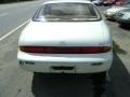 White Pearl Metallic - J 30 Photo No. 4
