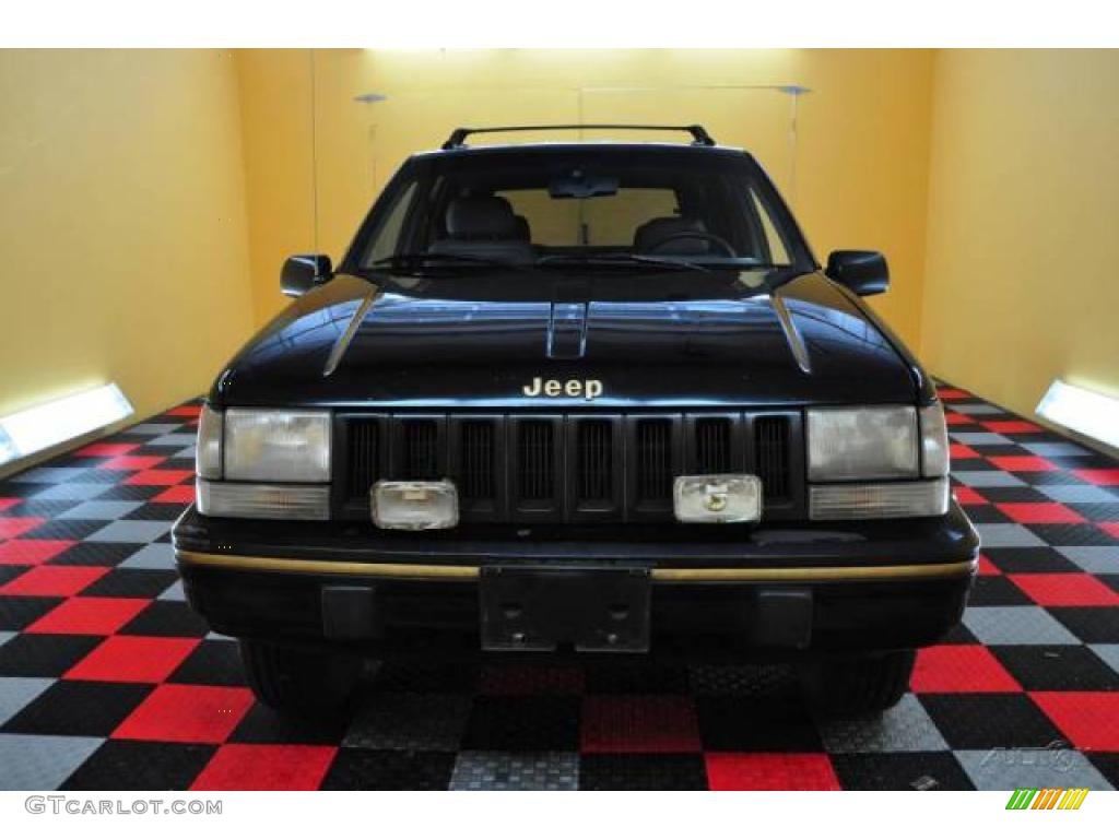 1994 Grand Cherokee Limited 4x4 - Black / Gray photo #2