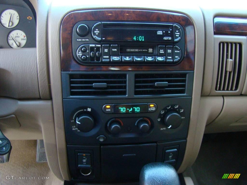 2002 Grand Cherokee Limited 4x4 - Inferno Red Tinted Pearlcoat / Sandstone photo #13