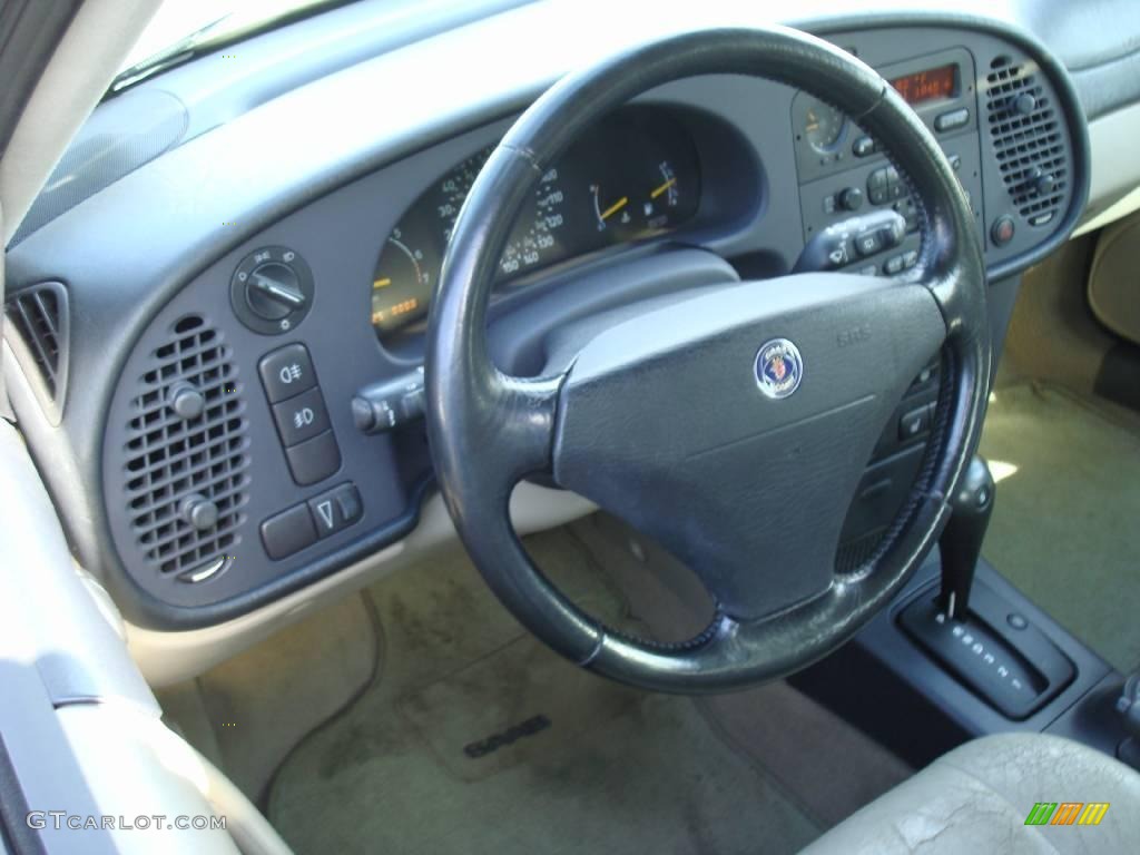 1995 900 SE V6 Sedan - Citrin Beige Metallic / Taupe photo #11