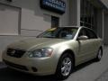 2003 Velvet Beige Nissan Altima 2.5 S  photo #2