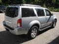 2006 Silver Lightning Metallic Nissan Pathfinder LE 4x4  photo #3