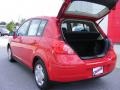 2009 Red Alert Nissan Versa 1.8 S Hatchback  photo #13