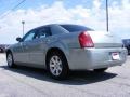 Satin Jade Pearlcoat - 300 Touring Photo No. 6