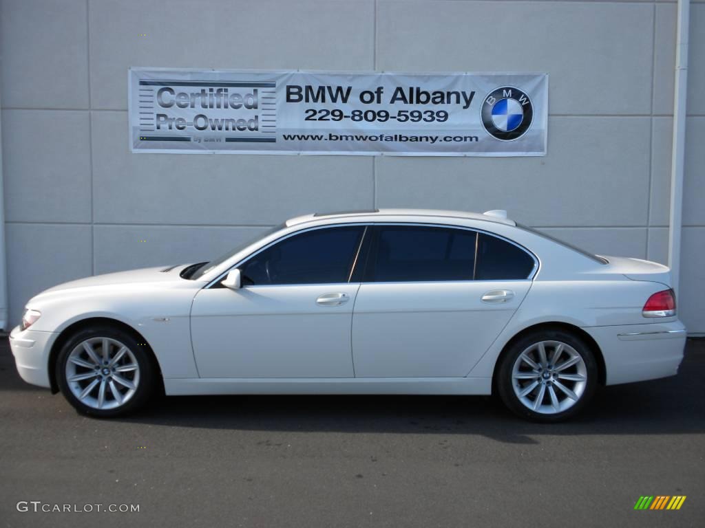 Alpine White BMW 7 Series