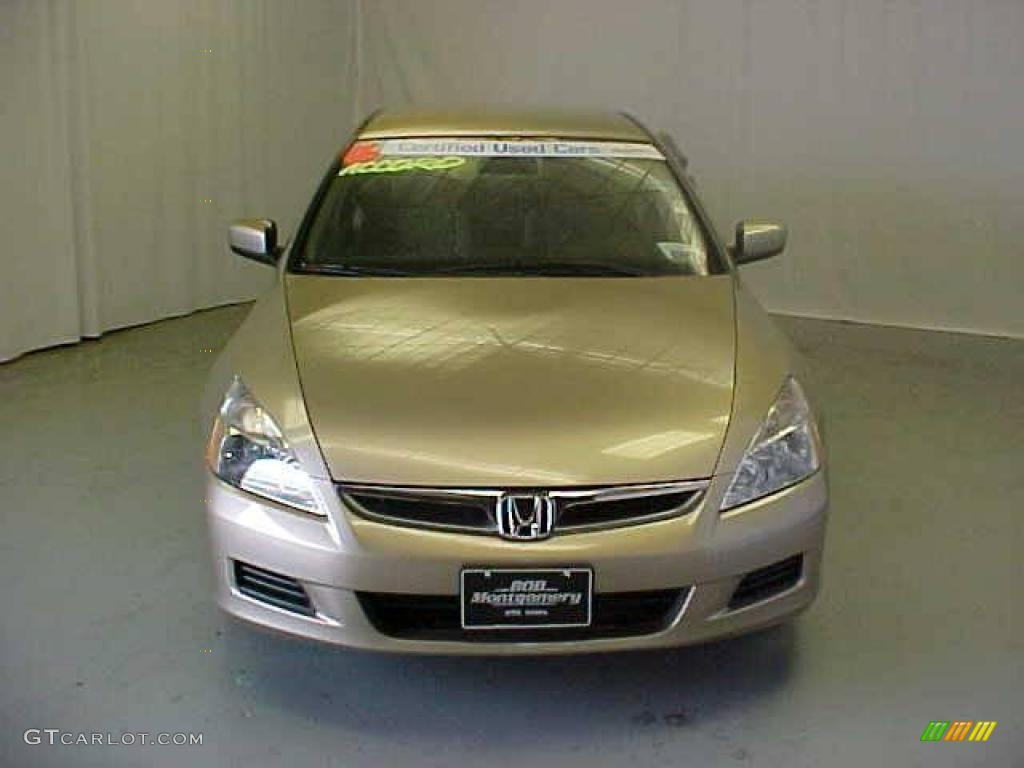 2006 Accord LX Sedan - Desert Mist Metallic / Ivory photo #2