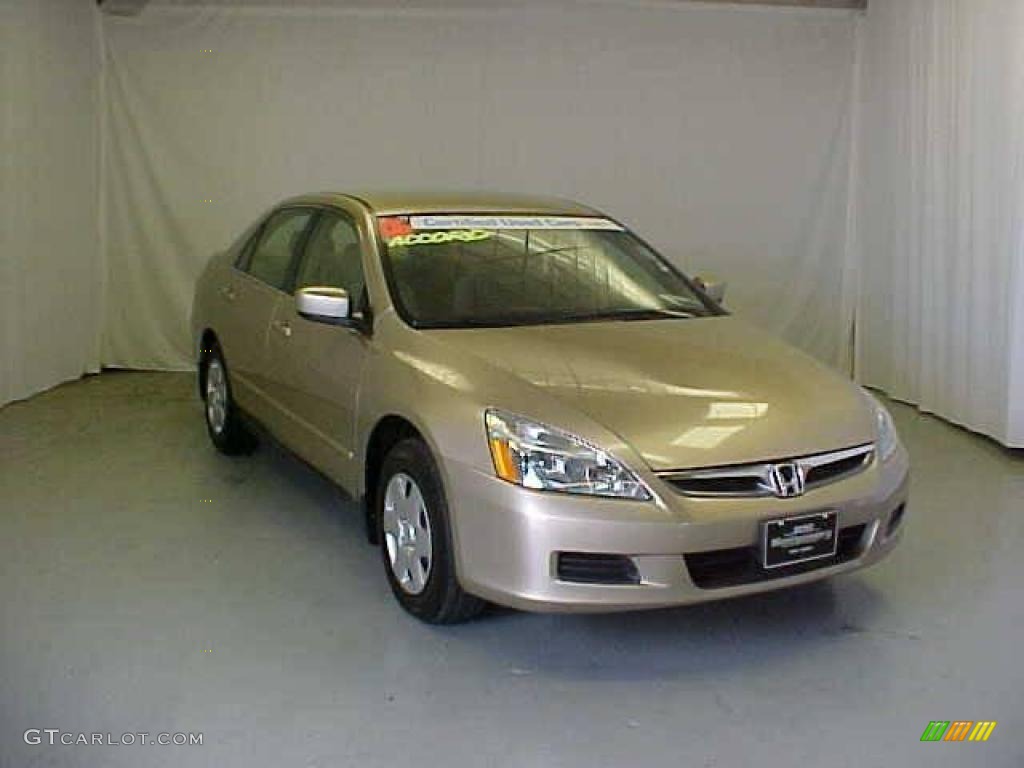 2006 Accord LX Sedan - Desert Mist Metallic / Ivory photo #3