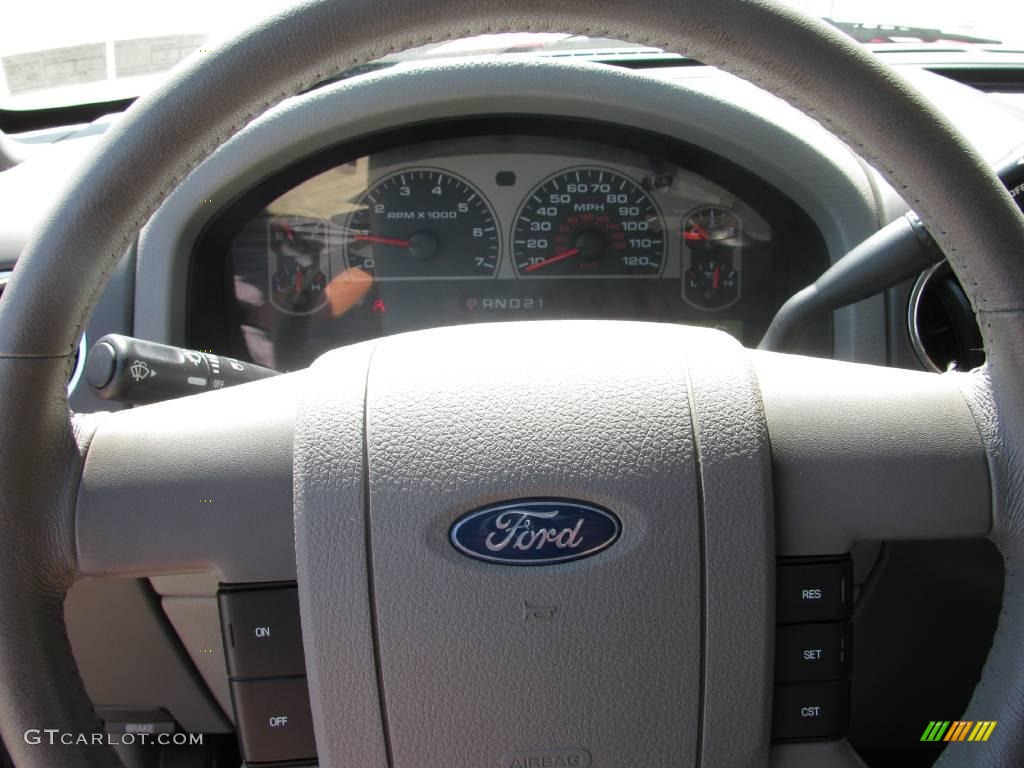 2006 F150 XLT SuperCrew 4x4 - Bright Red / Medium/Dark Flint photo #13