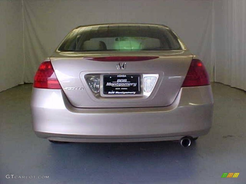 2006 Accord LX Sedan - Desert Mist Metallic / Ivory photo #24