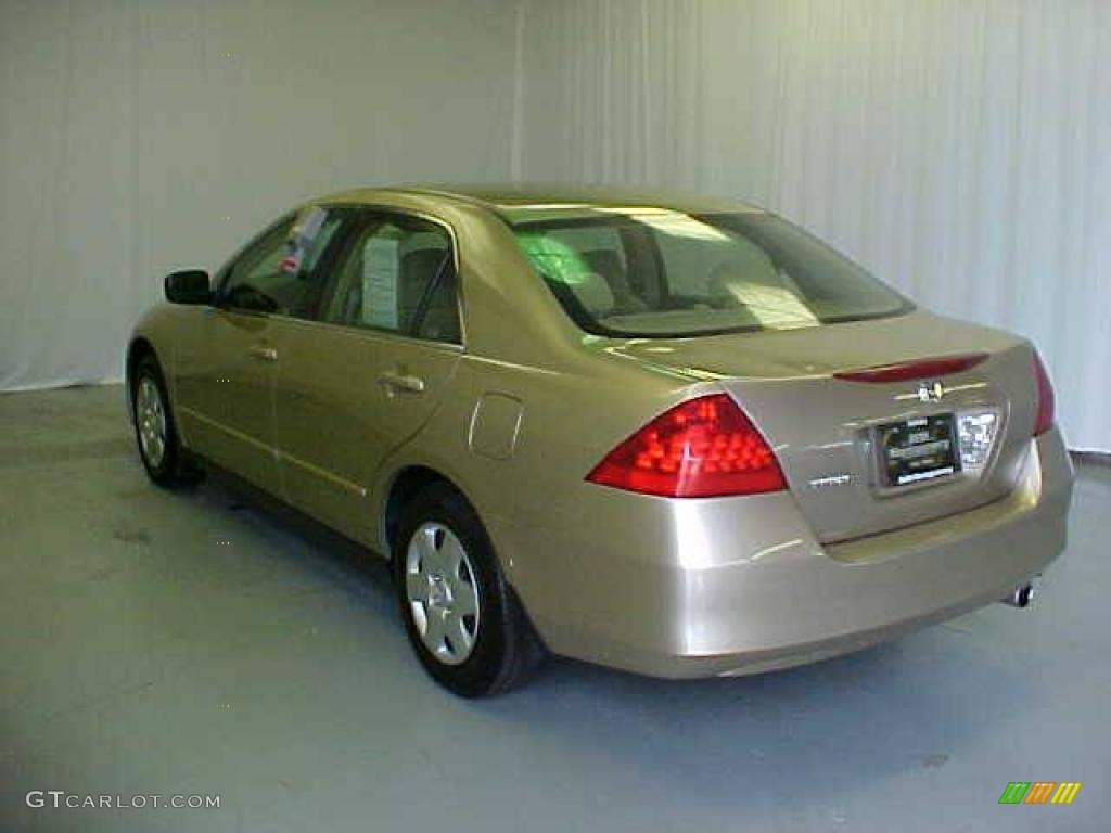 2006 Accord LX Sedan - Desert Mist Metallic / Ivory photo #25