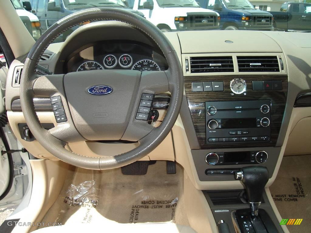 2008 Fusion SEL V6 - White Suede / Camel photo #17