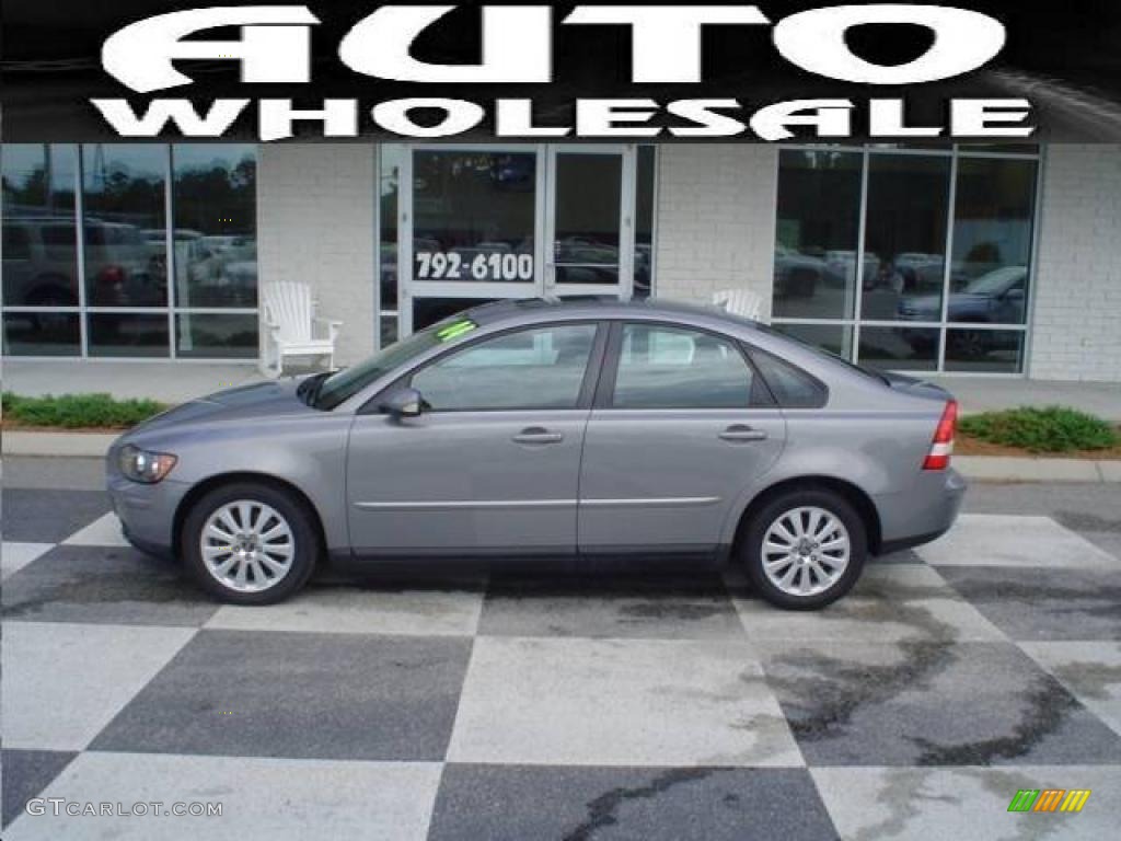 2004 S40 2.4i - Flint Gray Metallic / Off Black photo #1
