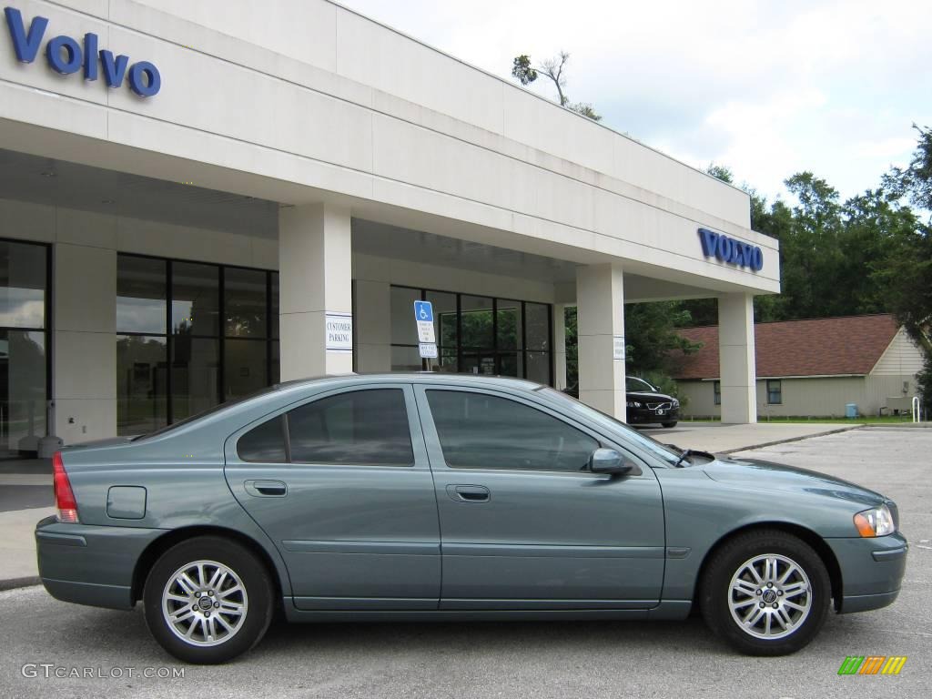 2005 S60 2.4 - Platinum Green Metallic / Taupe photo #2