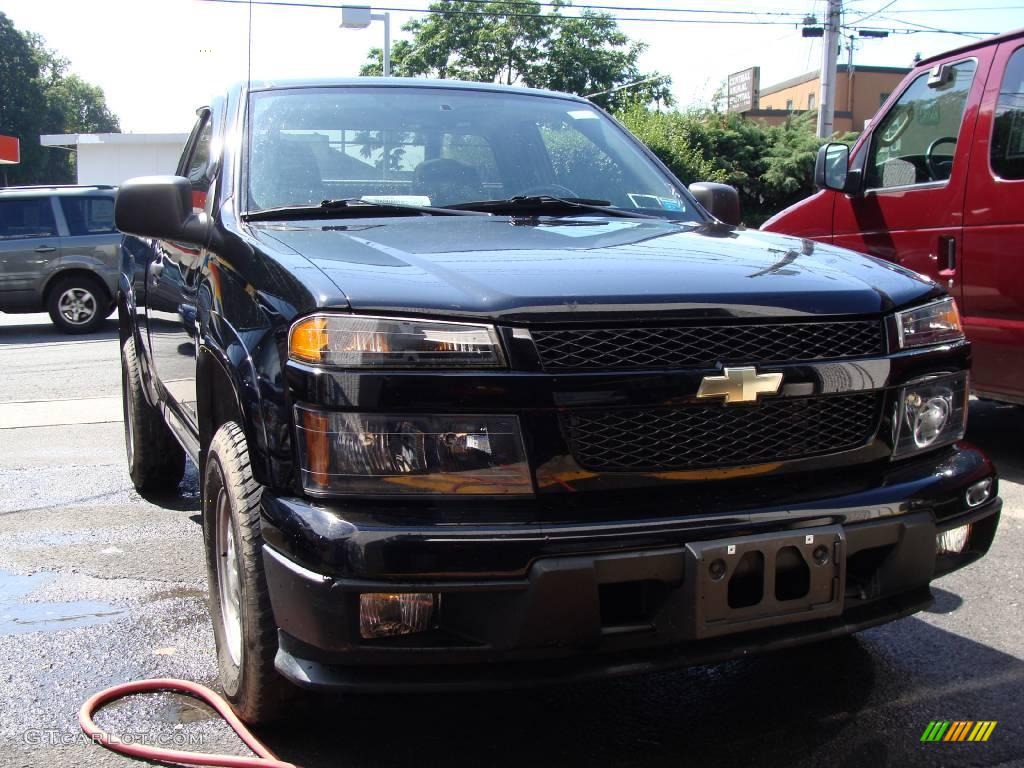 2004 Colorado LS Regular Cab 4x4 - Black / Medium Dark Pewter photo #3