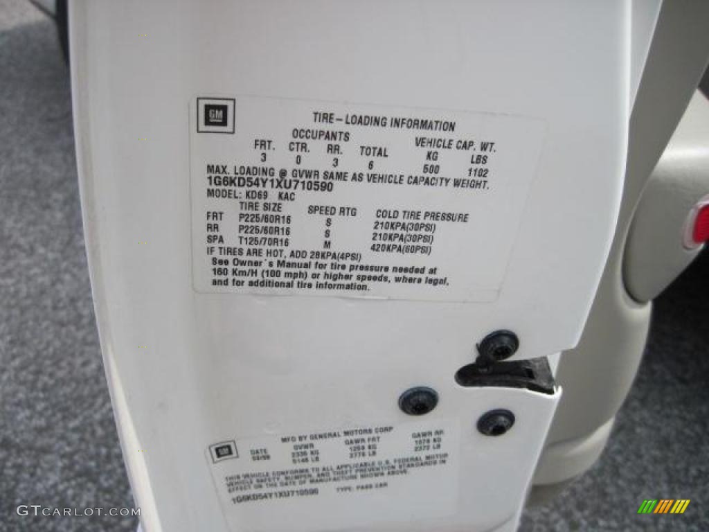 1999 DeVille Sedan - White / Neutral Shale photo #34