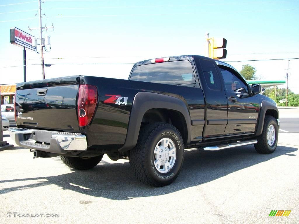 2004 Colorado LS Extended Cab 4x4 - Black / Sport Pewter photo #6