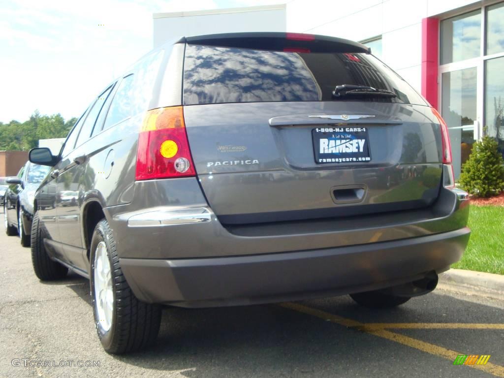 2004 Pacifica  - Graphite Gray Metallic / Dark Slate Gray photo #9