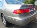 2001 Antique Sage Pearl Toyota Camry LE V6  photo #18