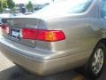 2001 Antique Sage Pearl Toyota Camry LE V6  photo #20