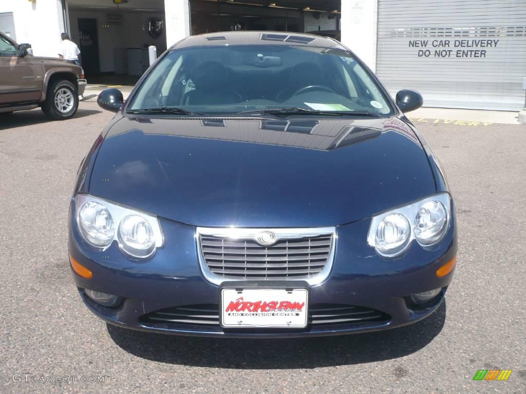 2004 300 M Sedan - Midnight Blue Pearl / Dark Slate Gray photo #2