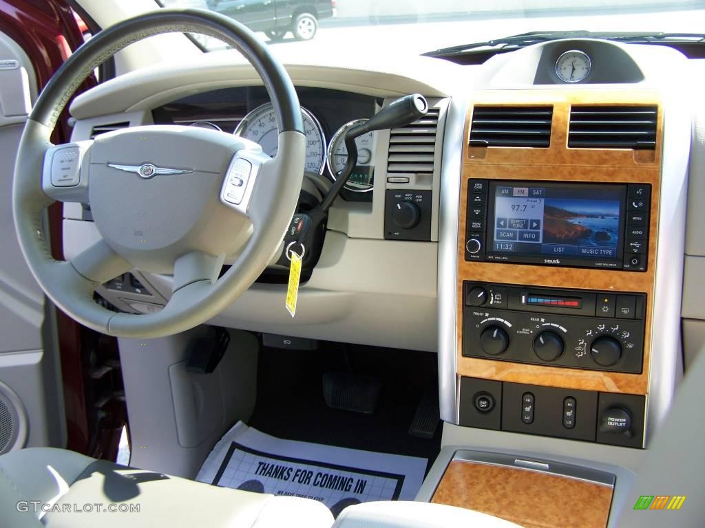 2008 Aspen Limited 4WD - Cognac Crystal Pearl / Light Graystone photo #18
